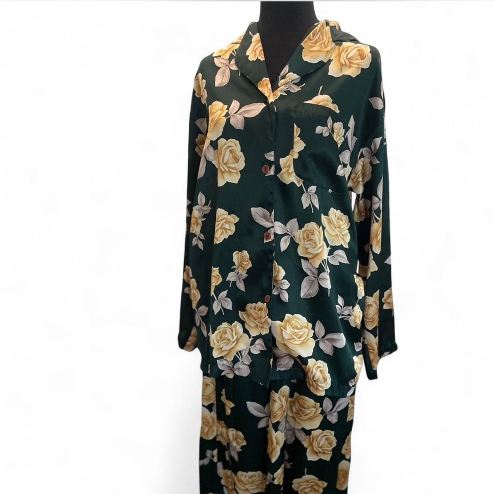 Vintage Victoria's Secret Floral Pajama Set in Black and Yellow